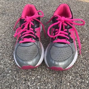 ASICS Gel-Contend size 5.5 women